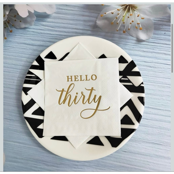 “Hello Thirty” White/Gold Birthday Napkins 80 pieces - Picture 2 of 5